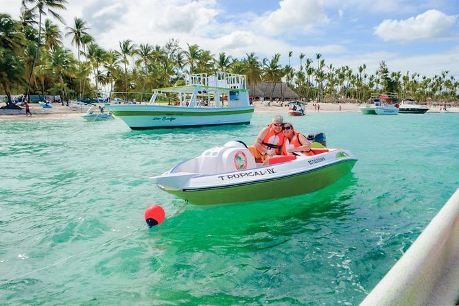 Speed Boat - from Punta Cana! - The natural pool and its 45-minute pause
