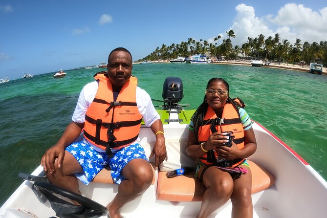Speedboat Adventure to Snorkeling Spot and Natural Pool - The shallow natural pool and sandbar stop