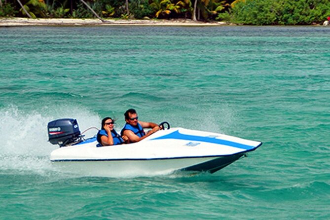 Speedboats and Parasailing Combo - Group size, private options, and the mood of the outing