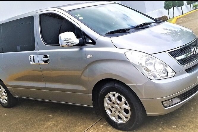 Standard and premium private transfer from punta cana airport to uvero alto - The 50-minute ride to Uvero Alto