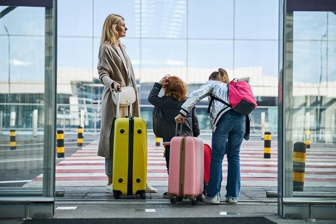 Taxi & Transfer From Punta Cana Airport (PUJ) To Uvero Alto - Who Will Get the Most From This Transfer?