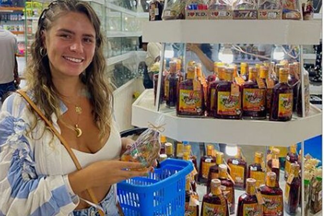 Tour of Souvenirs, Shopping in Punta Cana with Transportation Included - What this Punta Cana shopping trip really is