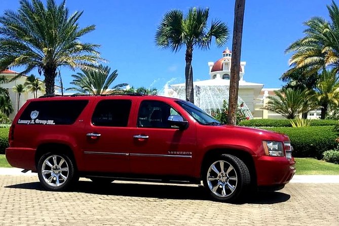 Transfers From Punta Cana Airport (PUJ)<=> To All Place at Uvero Alto Punta Cana - The airport-to-vehicle handoff