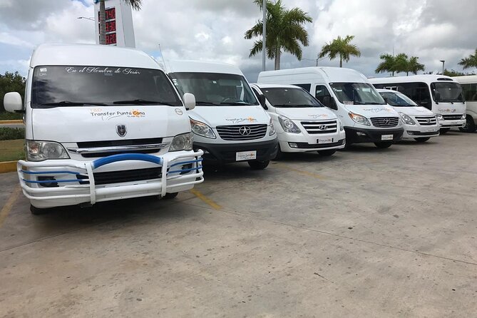 Transfers of 1-6 people Punta Cana area - Meeting Your Driver at a Punta Cana Hotel