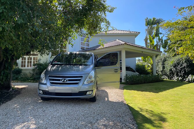 Traslados Aeroepuerto/Hoteles en Punta Cana y Bavaro - Who gets the best value from this transfer