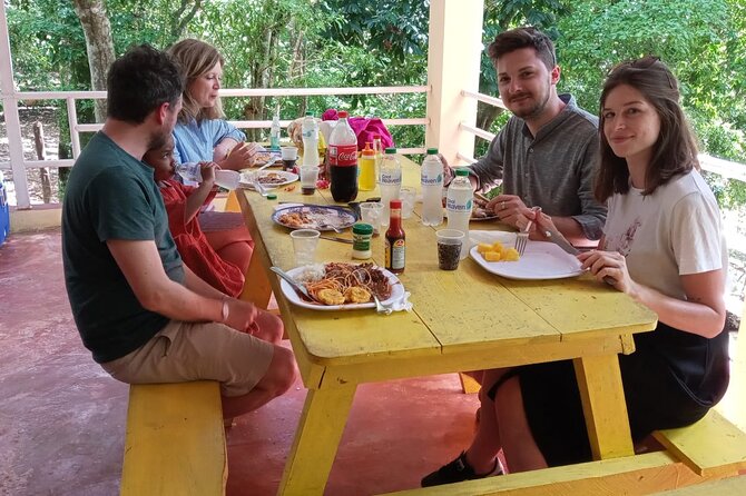Tropical Escape Tour - Riding through the countryside