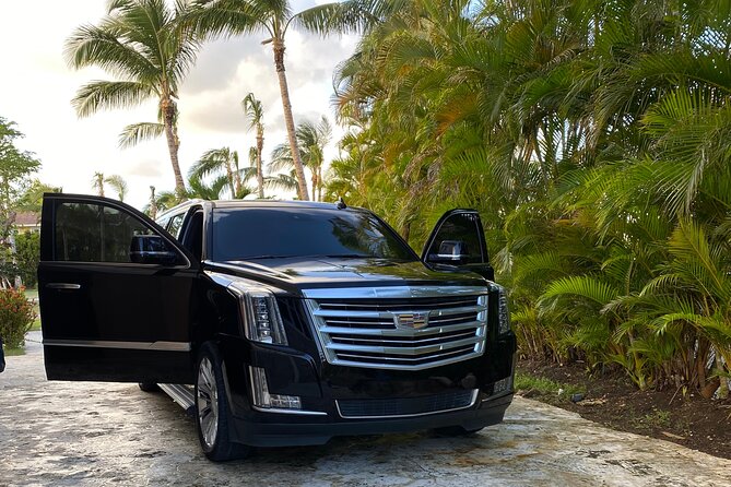 Vip Cadillac transportation in punta cana CAP CANA Roundtrip - Beyond the airport: other private rides