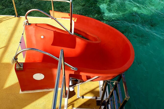 VIP Catamaran with Snorkeling - Private touring and the meaning of VIP