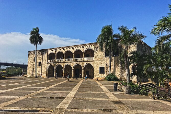 Visit Santo Domingo Tour with Lunch and Transportation Included - Why Santo Domingo Makes a Long Day Trip