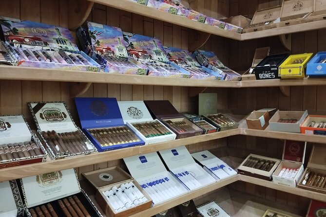 World Mart Souvenirs Store - Guided Tour - Is $45 a fair price?